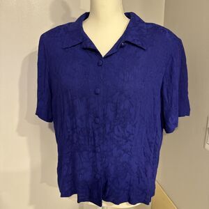 Dress Barn Purple Top Texture Short Sleeve Button Up Blouse XL Back Slit Vintage